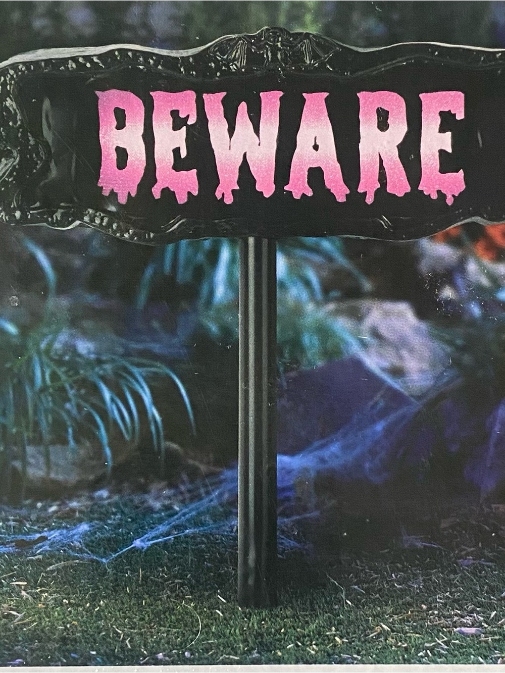 Halloween Pathway Marker Pink "BEWARE" Lettering